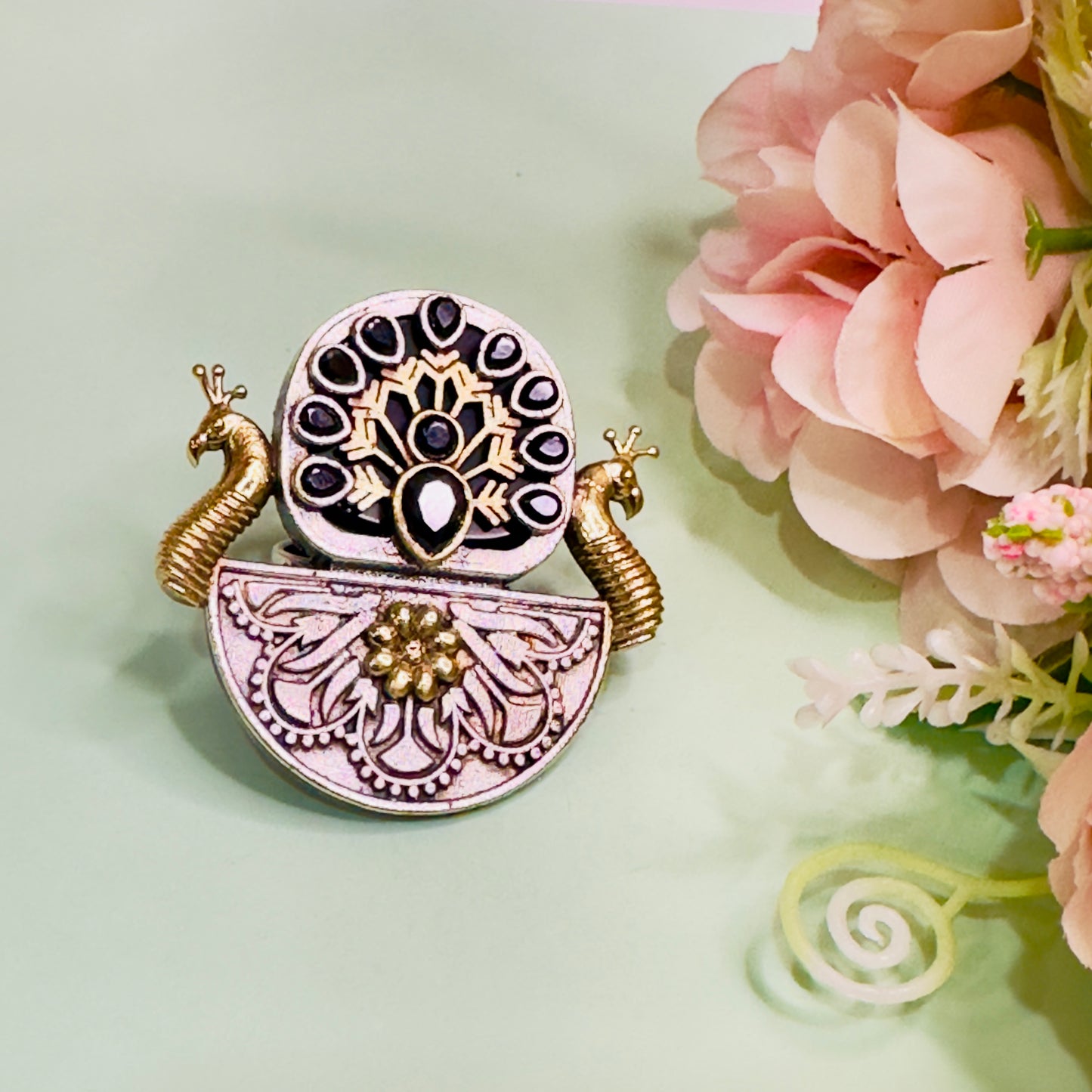 Dualtone Peacock Ring