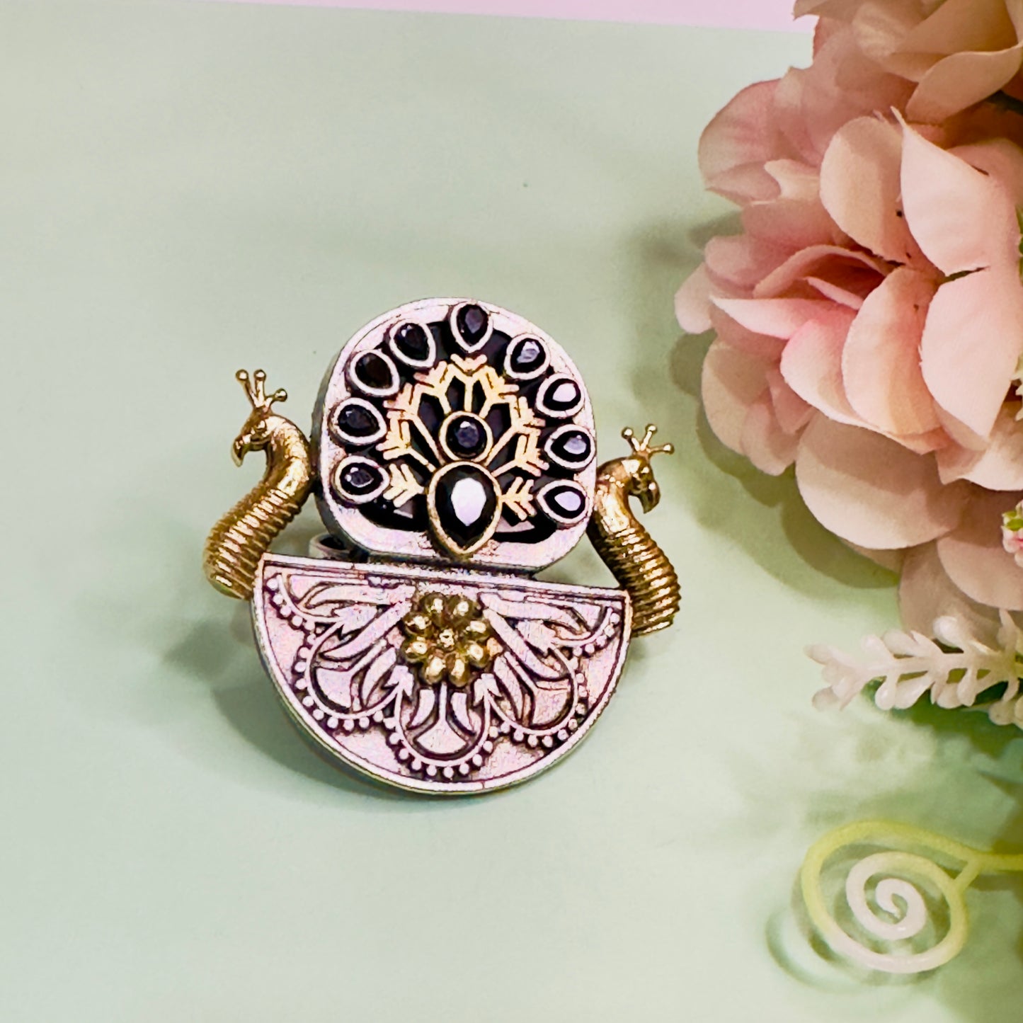 Dualtone Peacock Ring