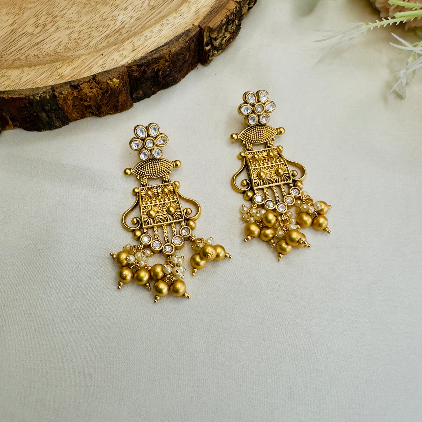 Beautiful Flower Design Earrings