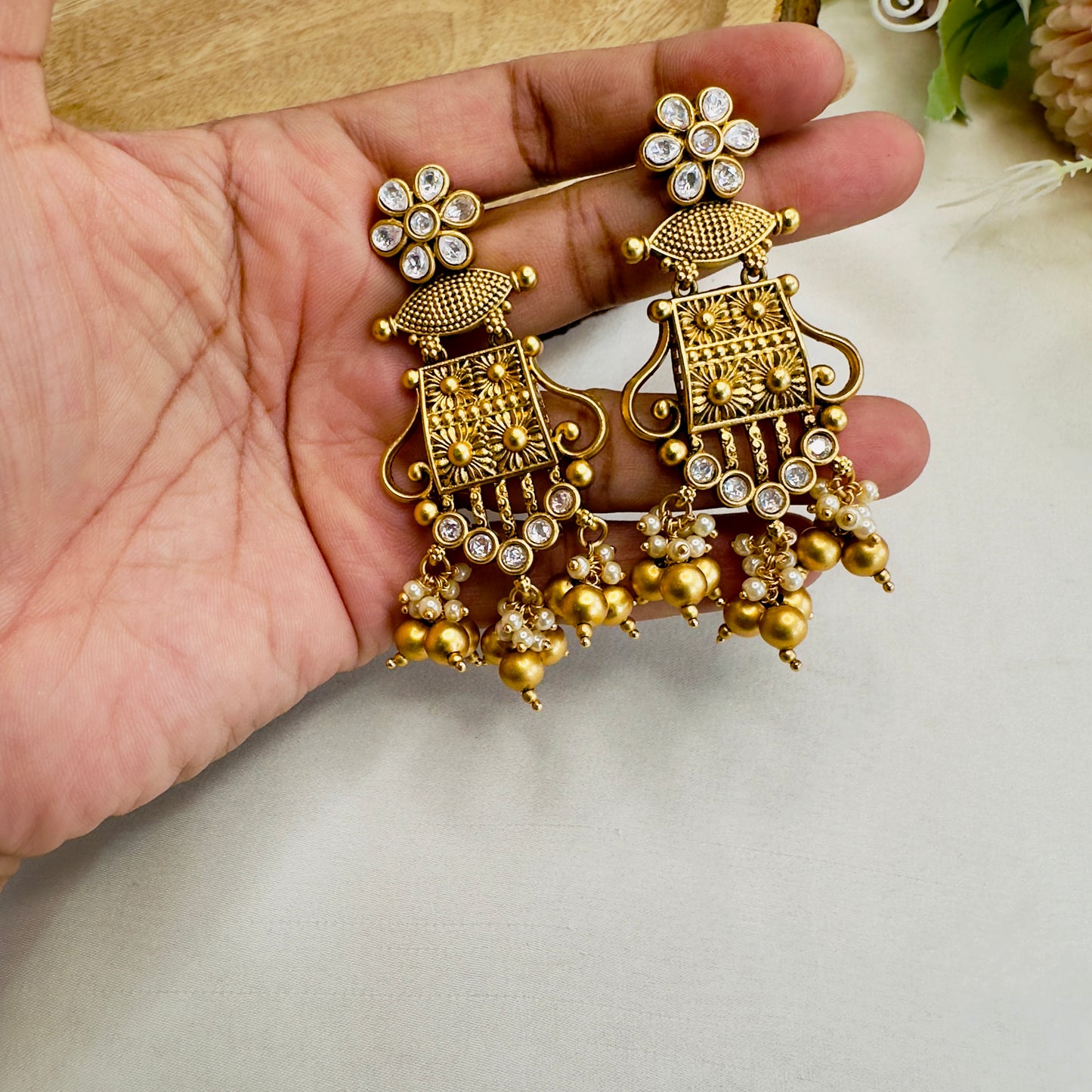 Beautiful Flower Design Earrings