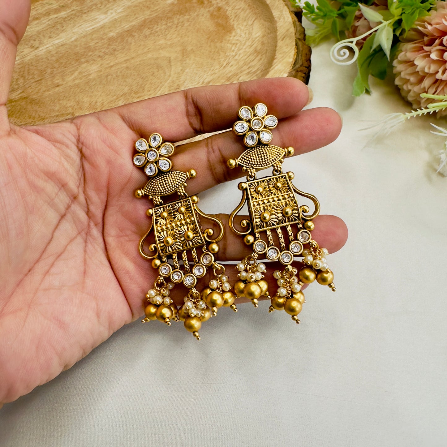 Beautiful Flower Design Earrings
