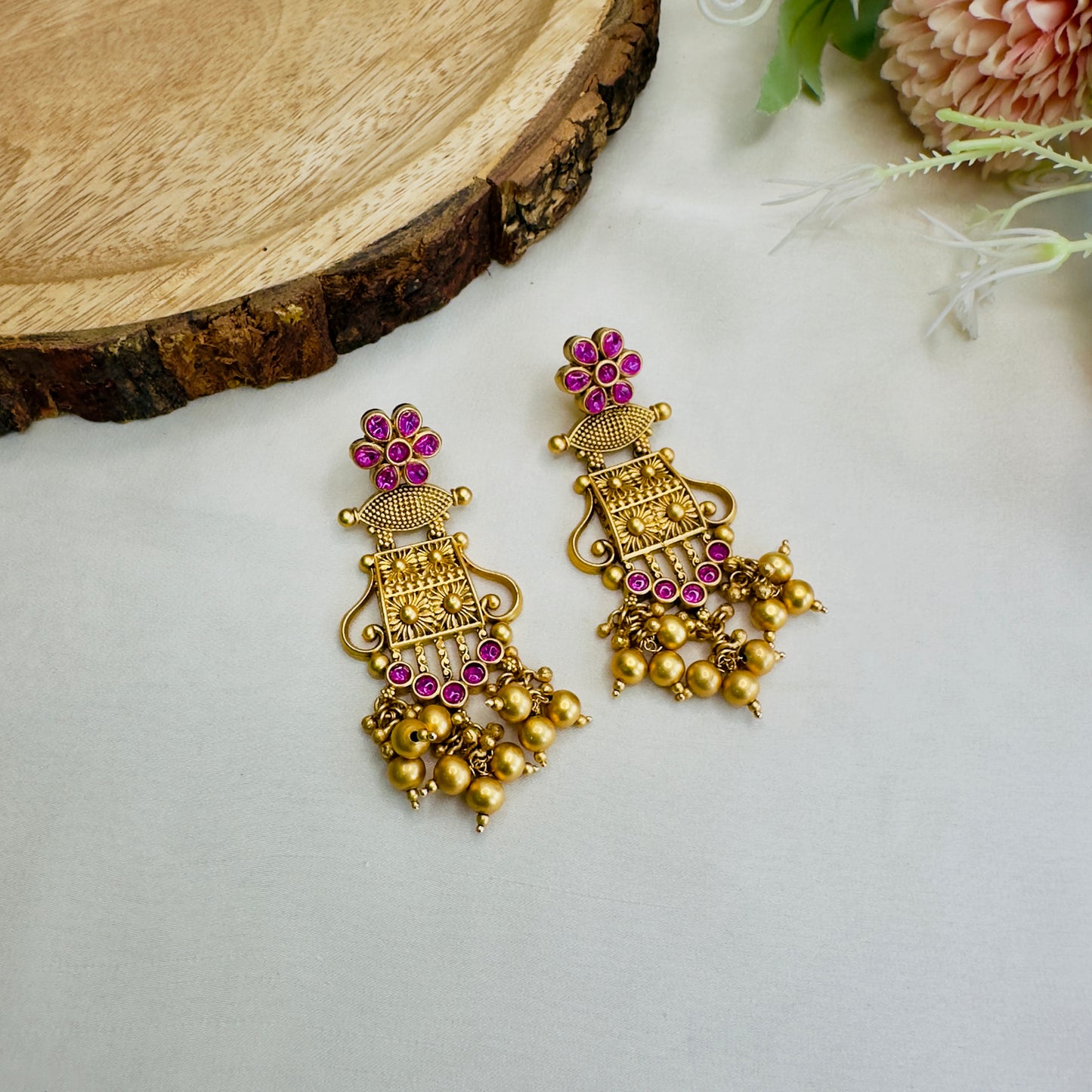Beautiful Flower Design Earrings