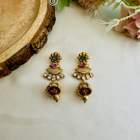 Sleek Rajwadi Kundan Jhumki Earrings