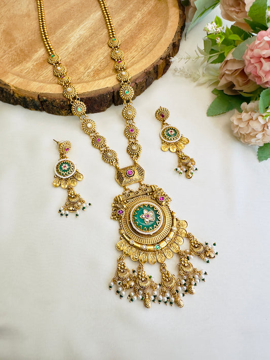 Heritage Log Necklace Set 3