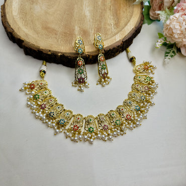 Jadau Intricate Design Necklace Set