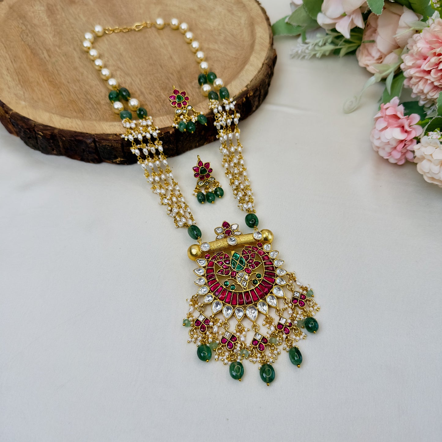 Jadau Mid Length Necklace Set