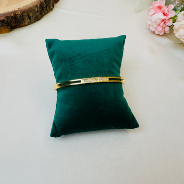 Tarnish Free Sleek Bracele