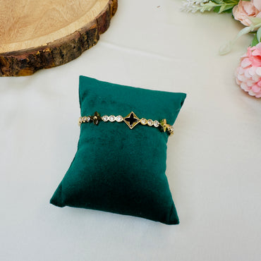 Clove Design Tarnish Free Bracelet