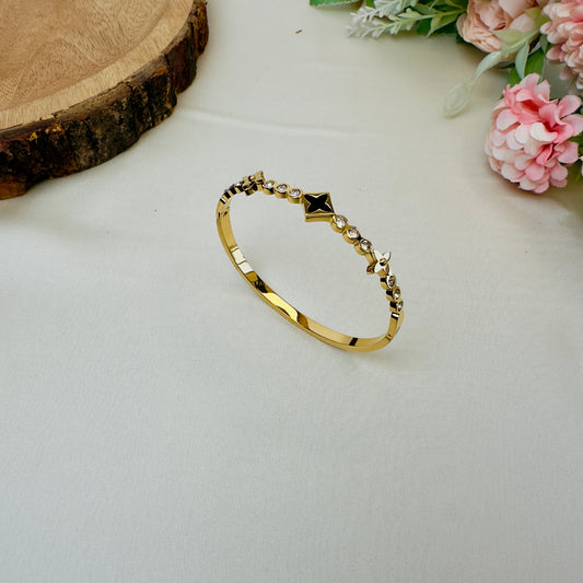 Clove Design Tarnish Free Bracelet