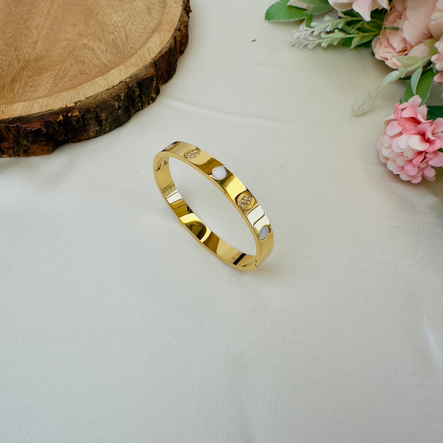 Oval Diamond and MOP Tarnish Free Bracelet