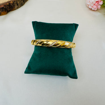 AD Lining Tarnish Free Bracelet