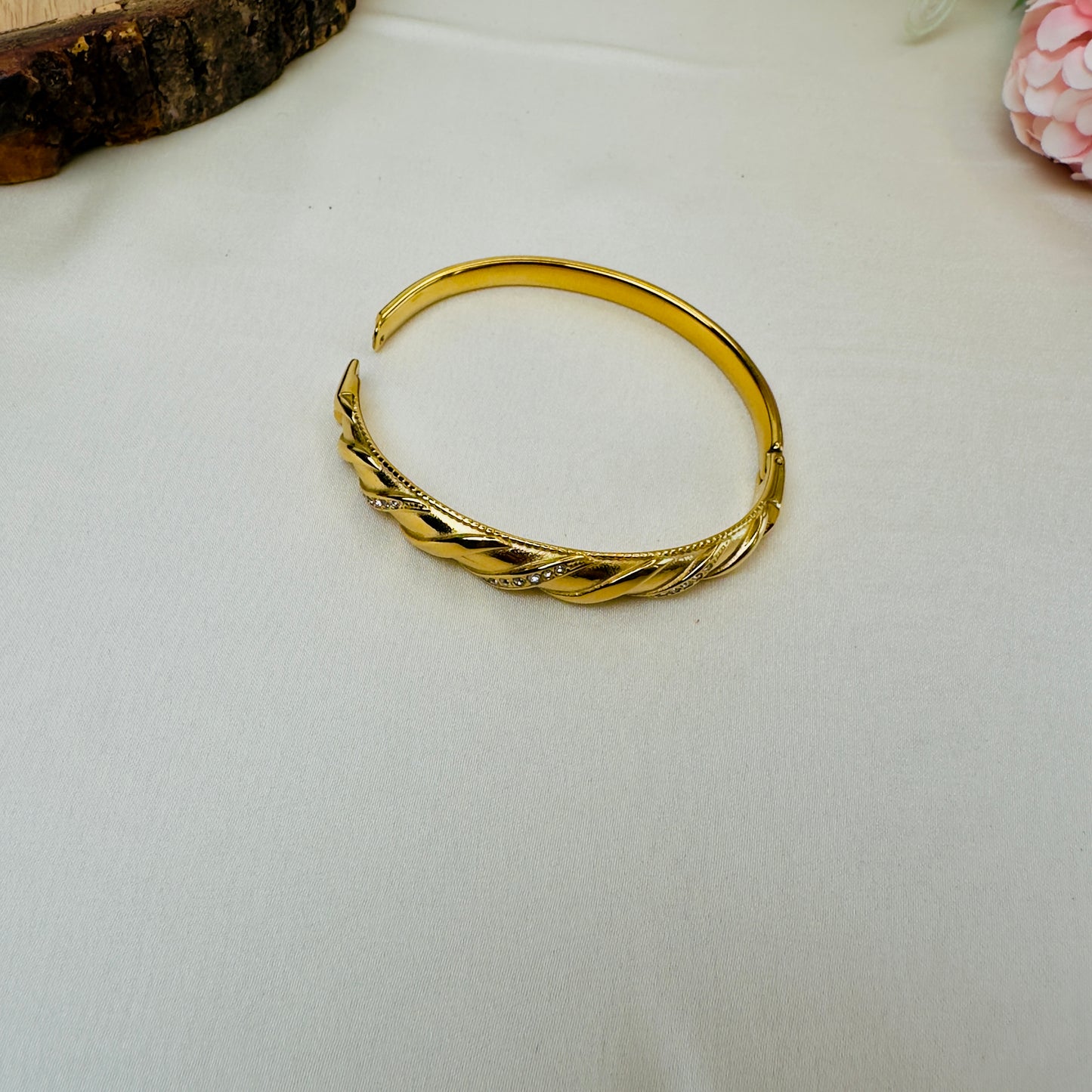 AD Lining Tarnish Free Bracelet