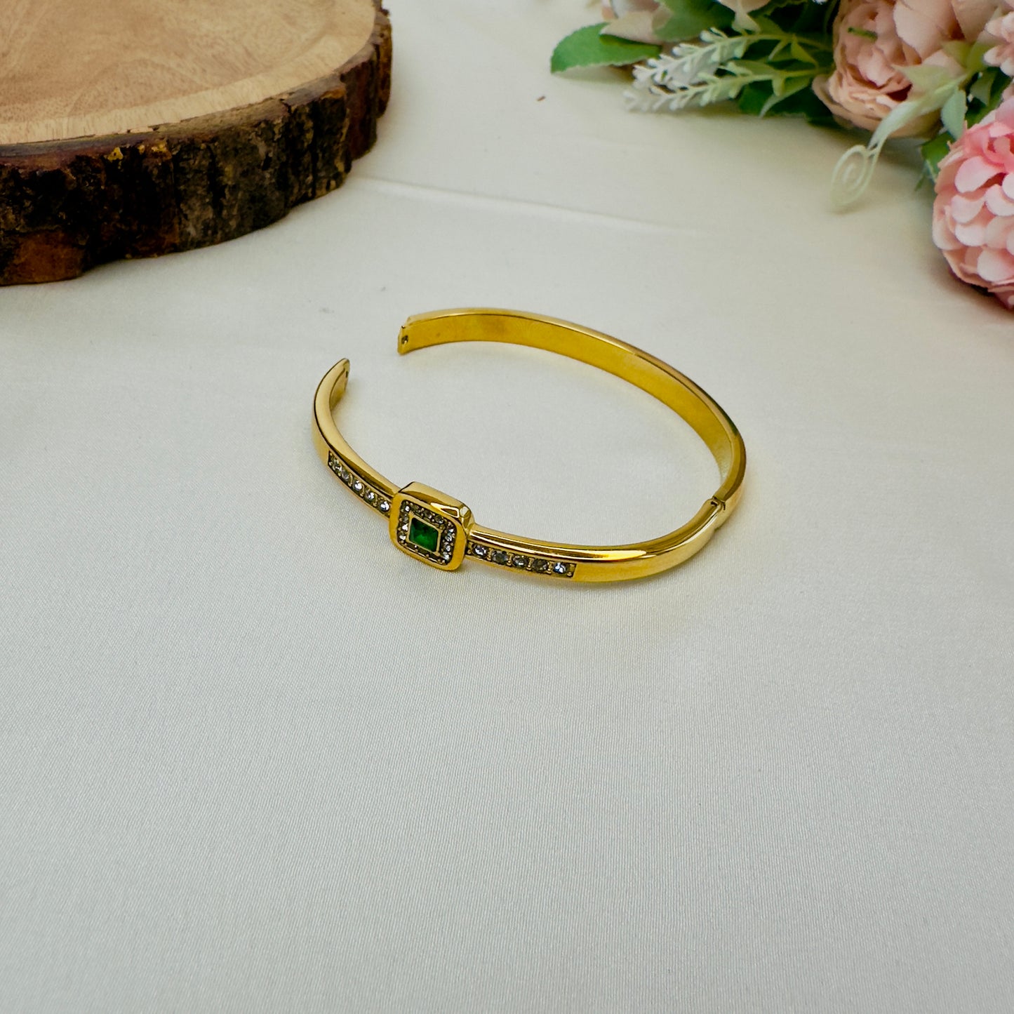 Single Green Stone Tarnish Free Bracelet