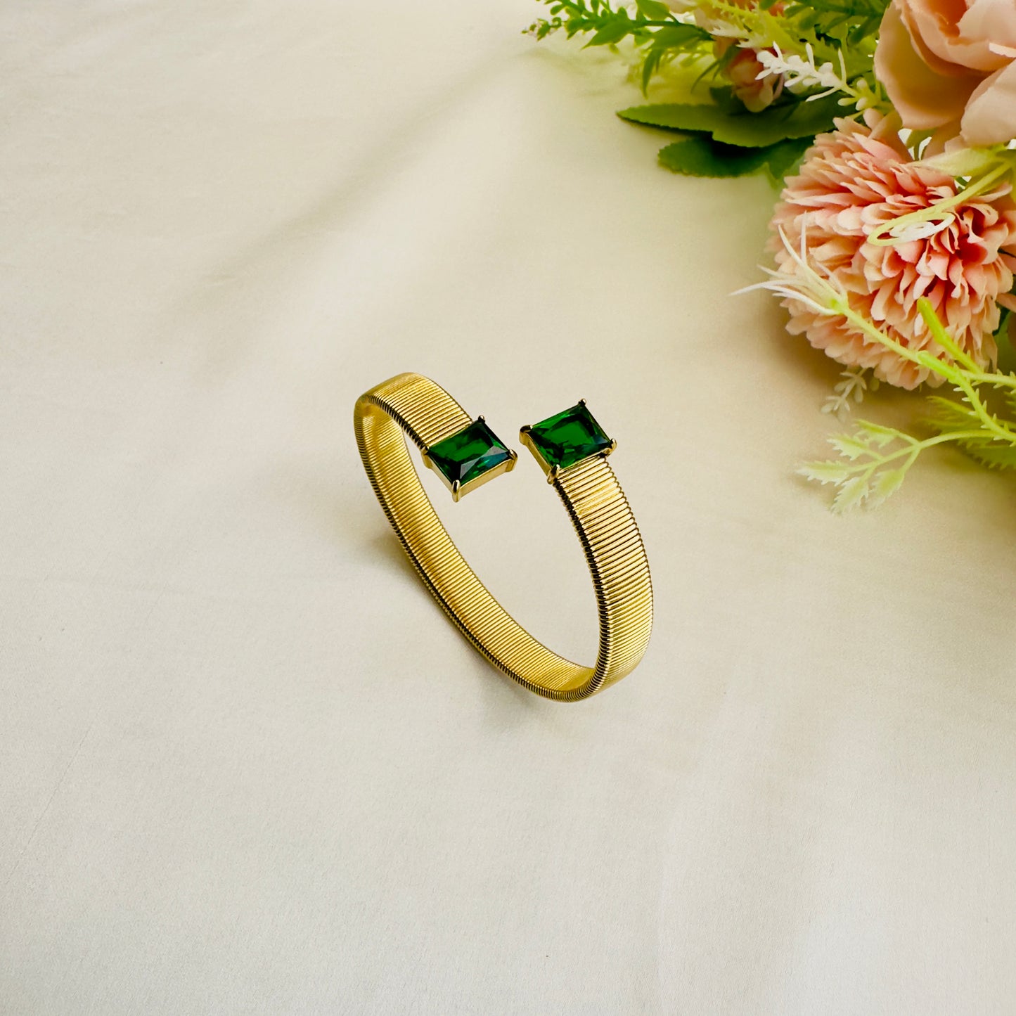 Emarald stone Tarnish Free Bracelet
