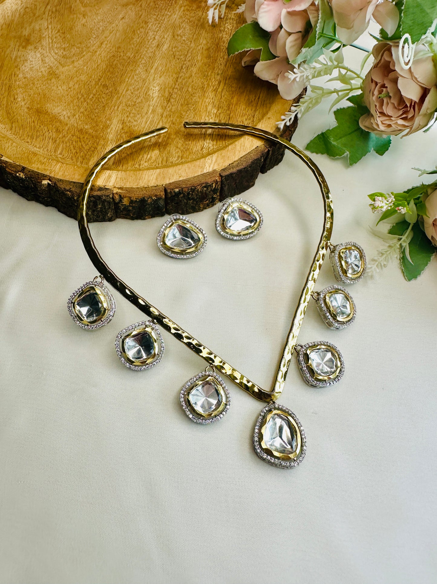 Seven Moissanite Hasli Set