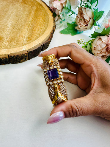 Elephant Motif Doublet Stone Bracelet