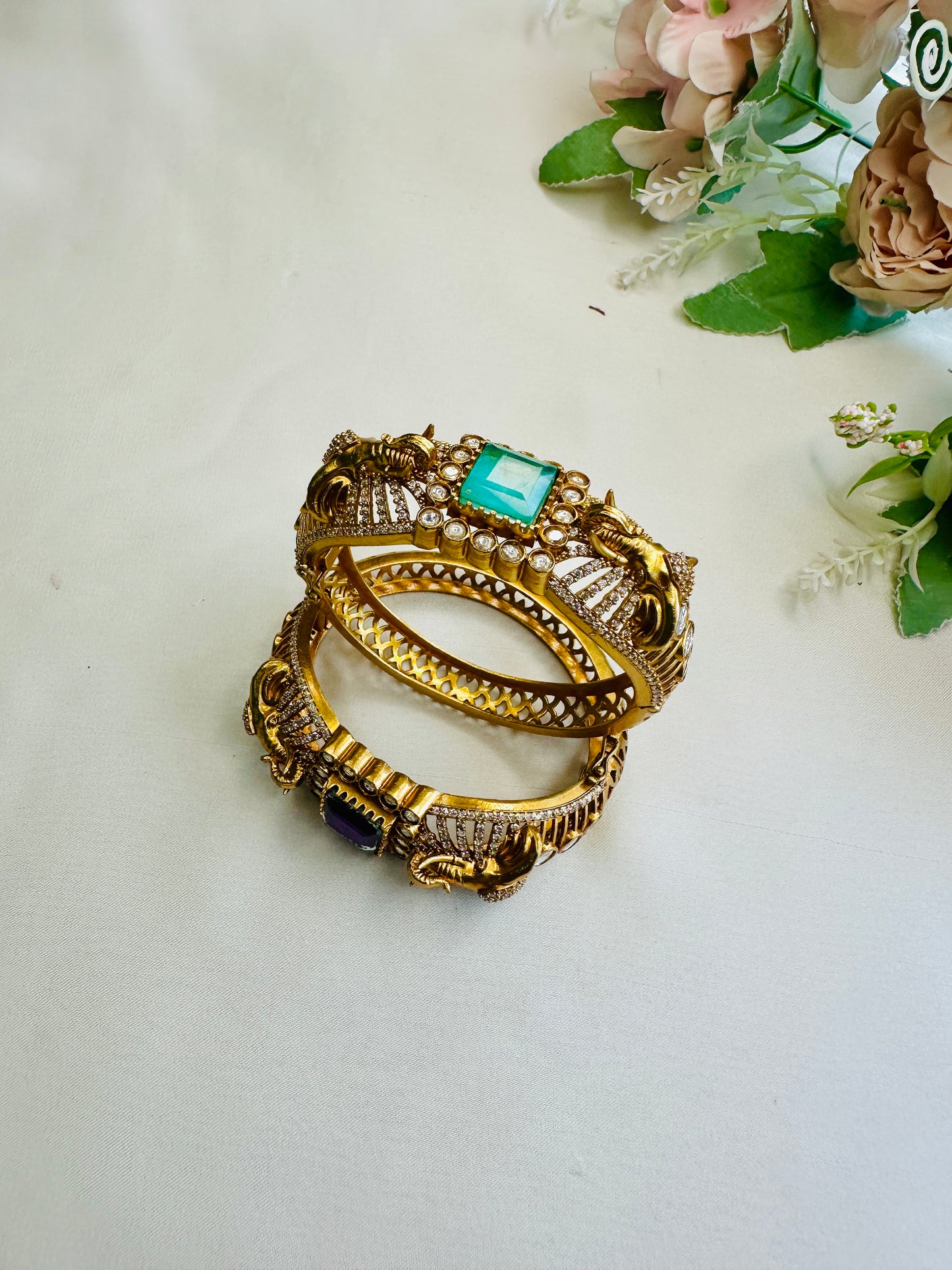Elephant Motif Doublet Stone Bracelet
