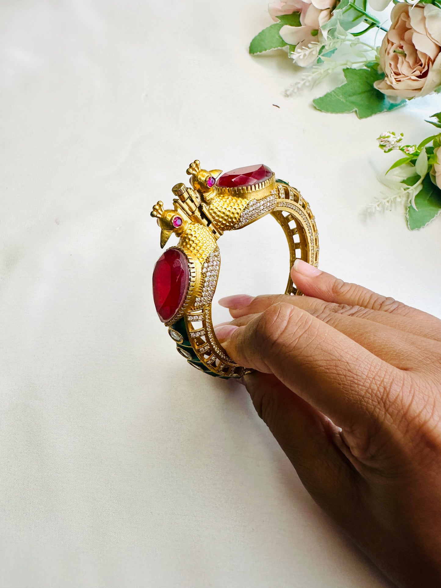 Peacock Motif Doublet openable Bracelet