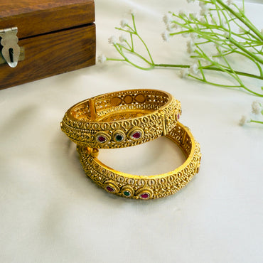 Beautiful Sorowski Bangles
