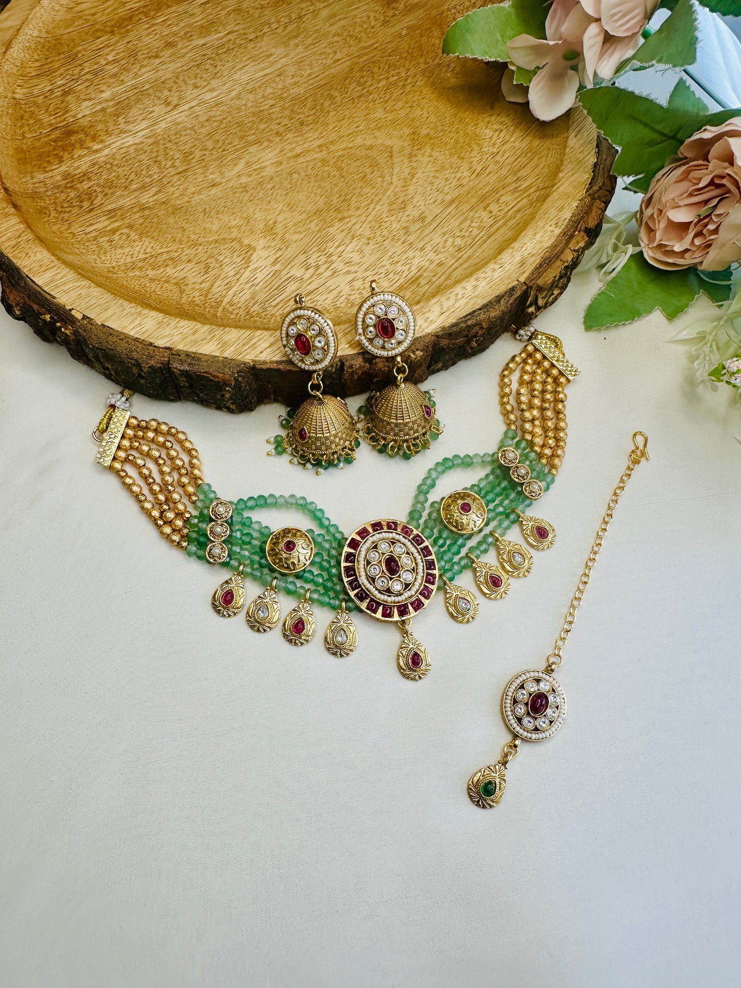 Round Pendant Nine Drops Choker Set