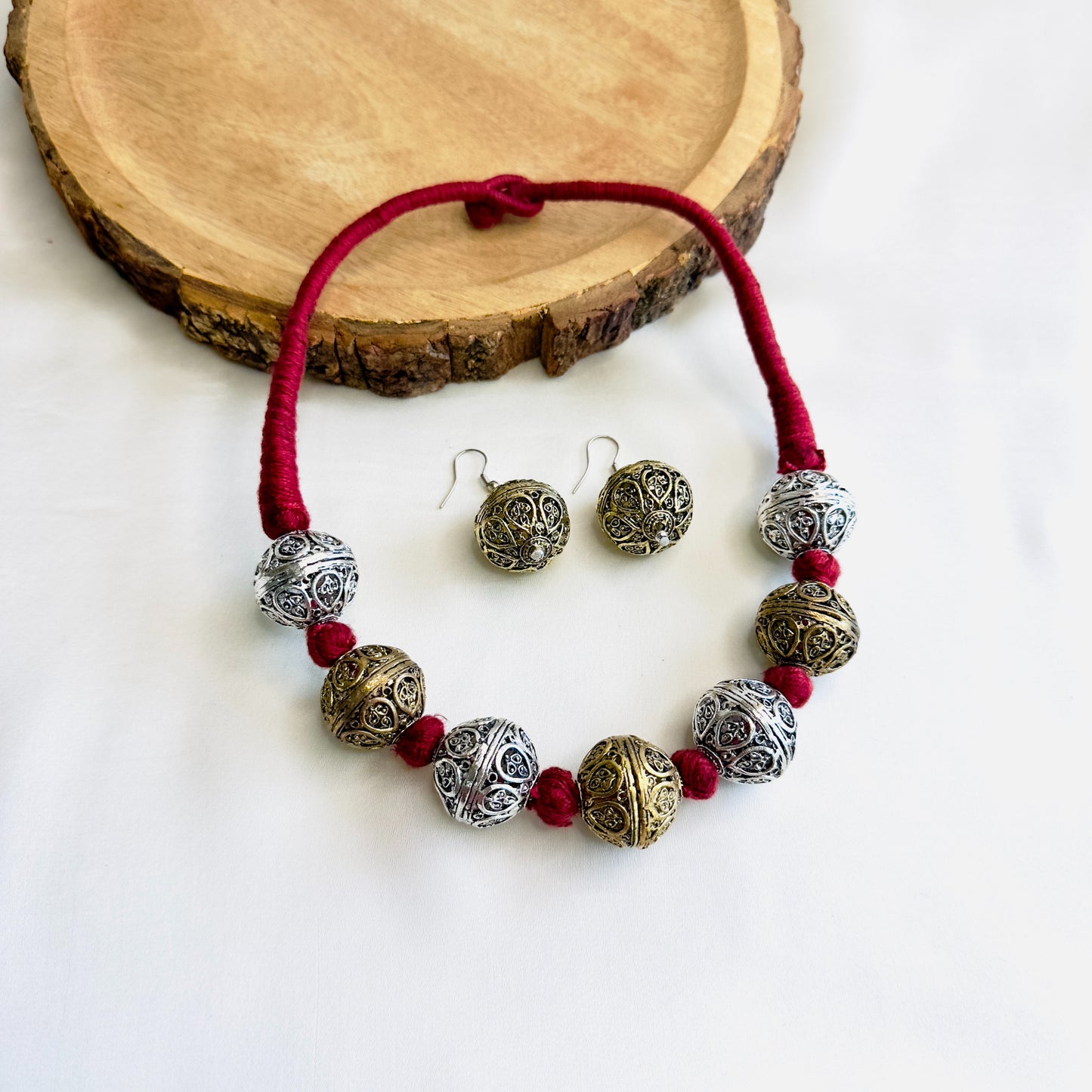 Silver golden tone Thread Necklace set