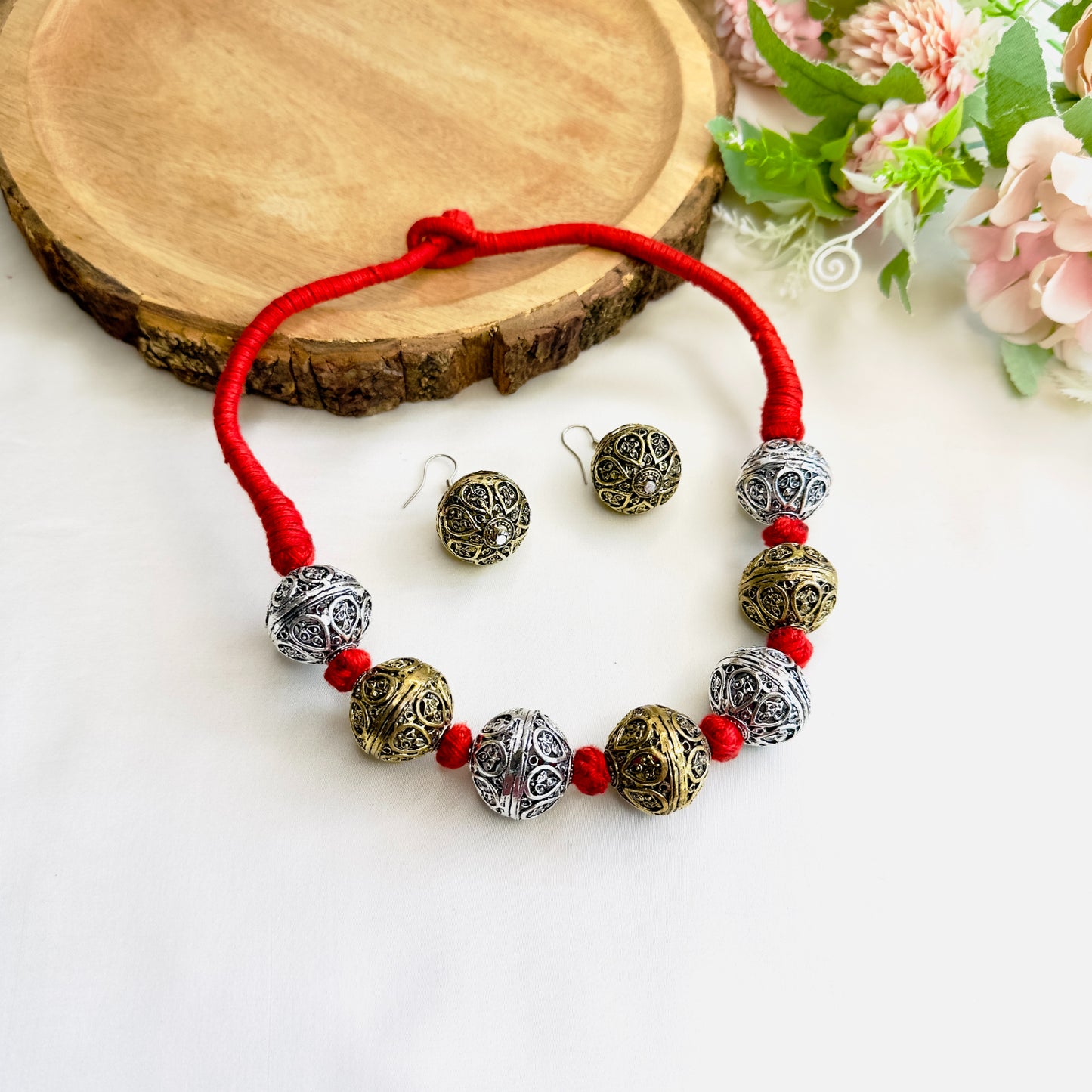 Silver golden tone Thread Necklace set