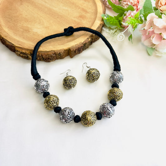 Silver golden tone Thread Necklace set