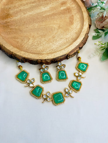 Doublet Mint Green Necklace/Choker set