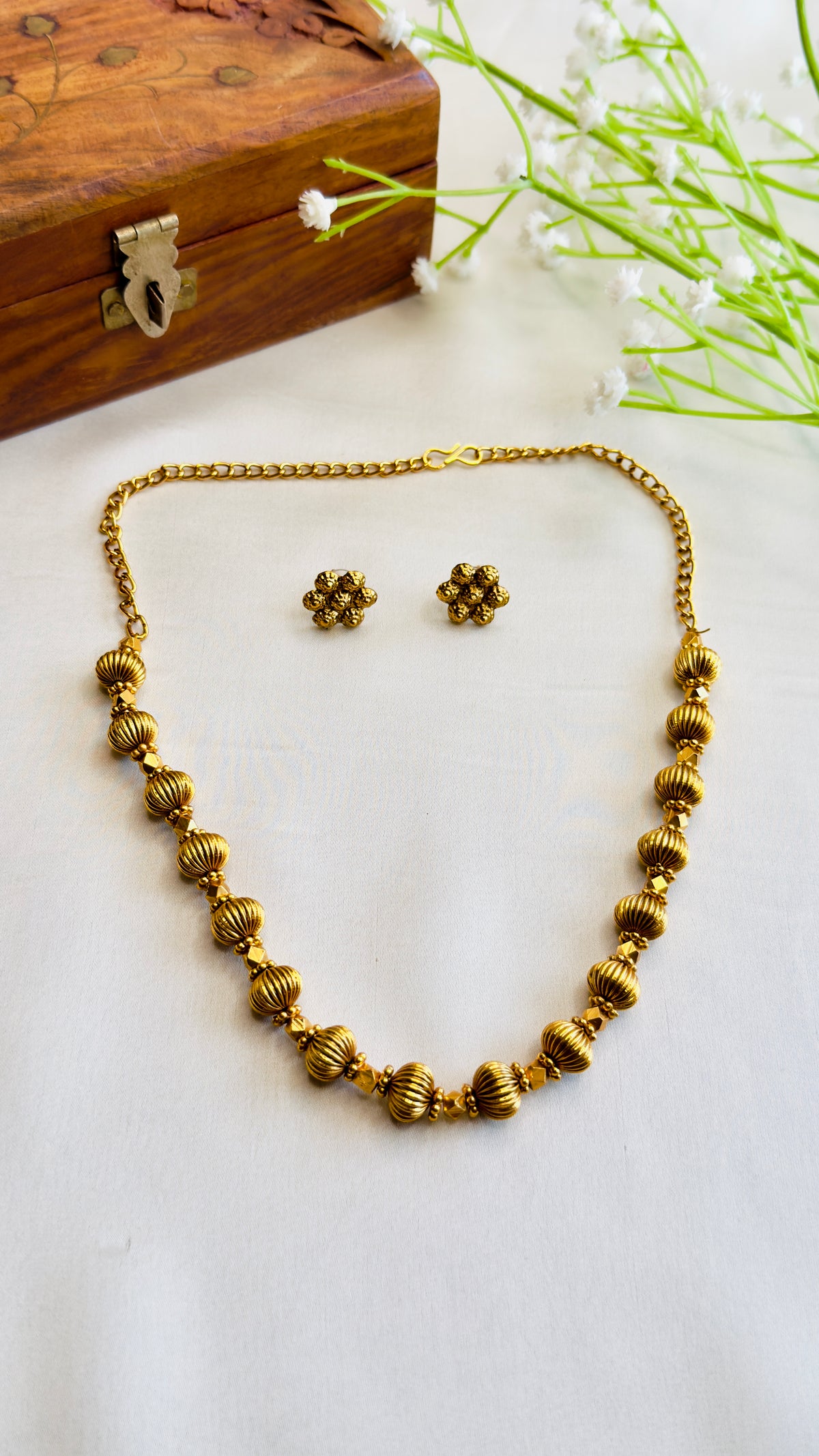 Gold Look alike Mutter Mala