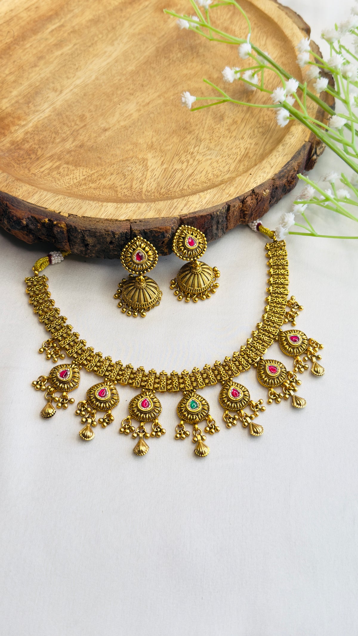 Rajwadi gold look alike Necklace set