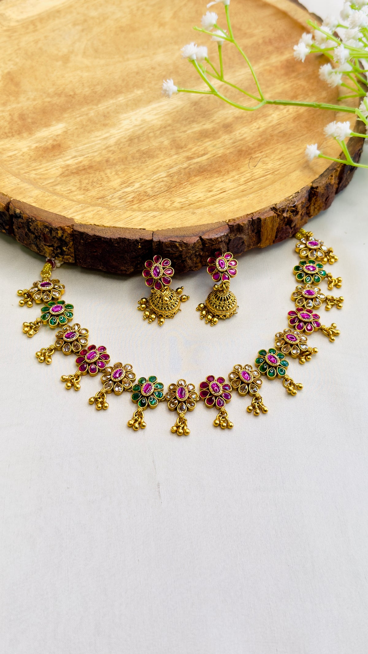 Beautiful Multicolor Stonework Necklace Set