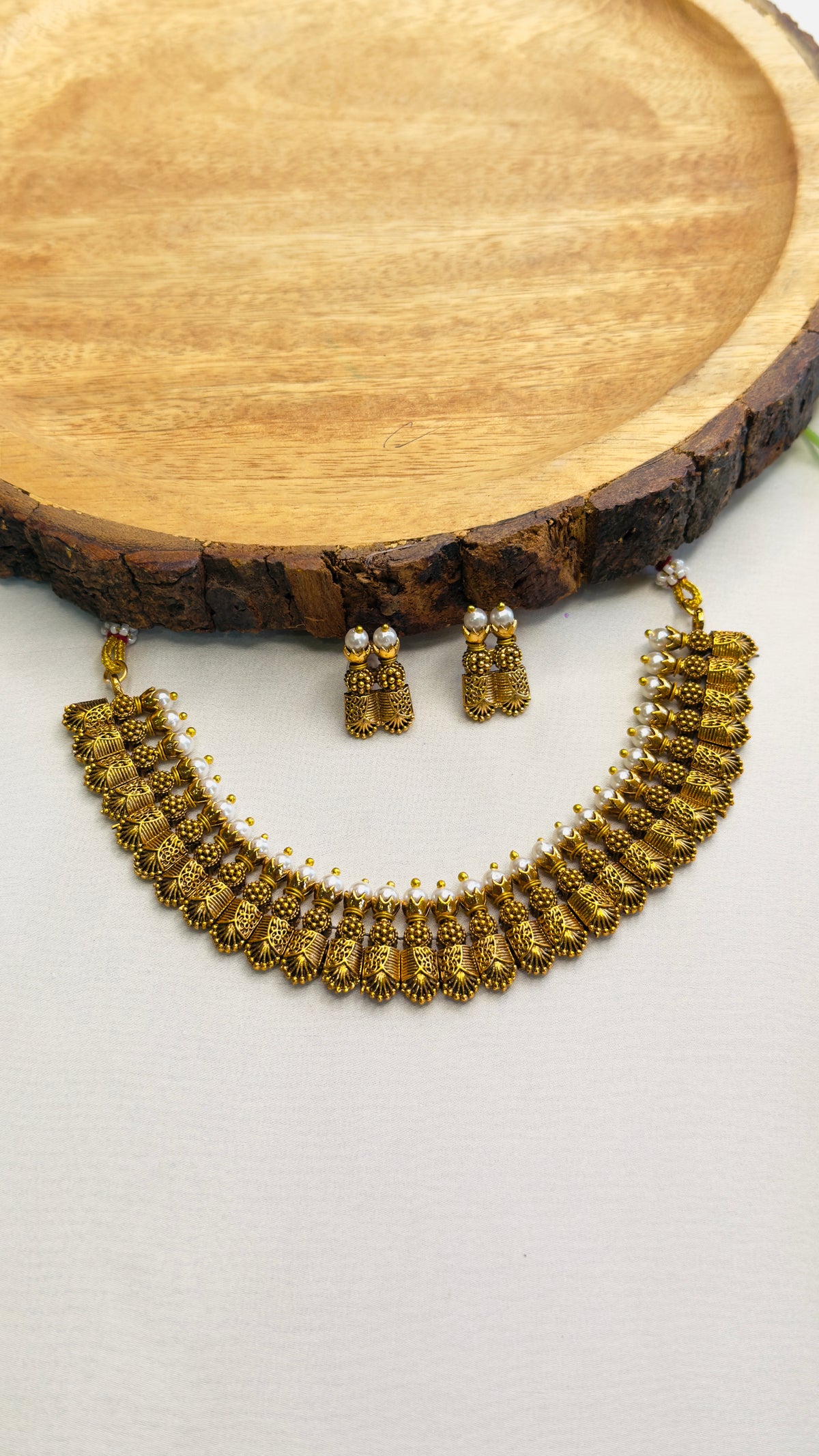 Temple finish Necklace Set