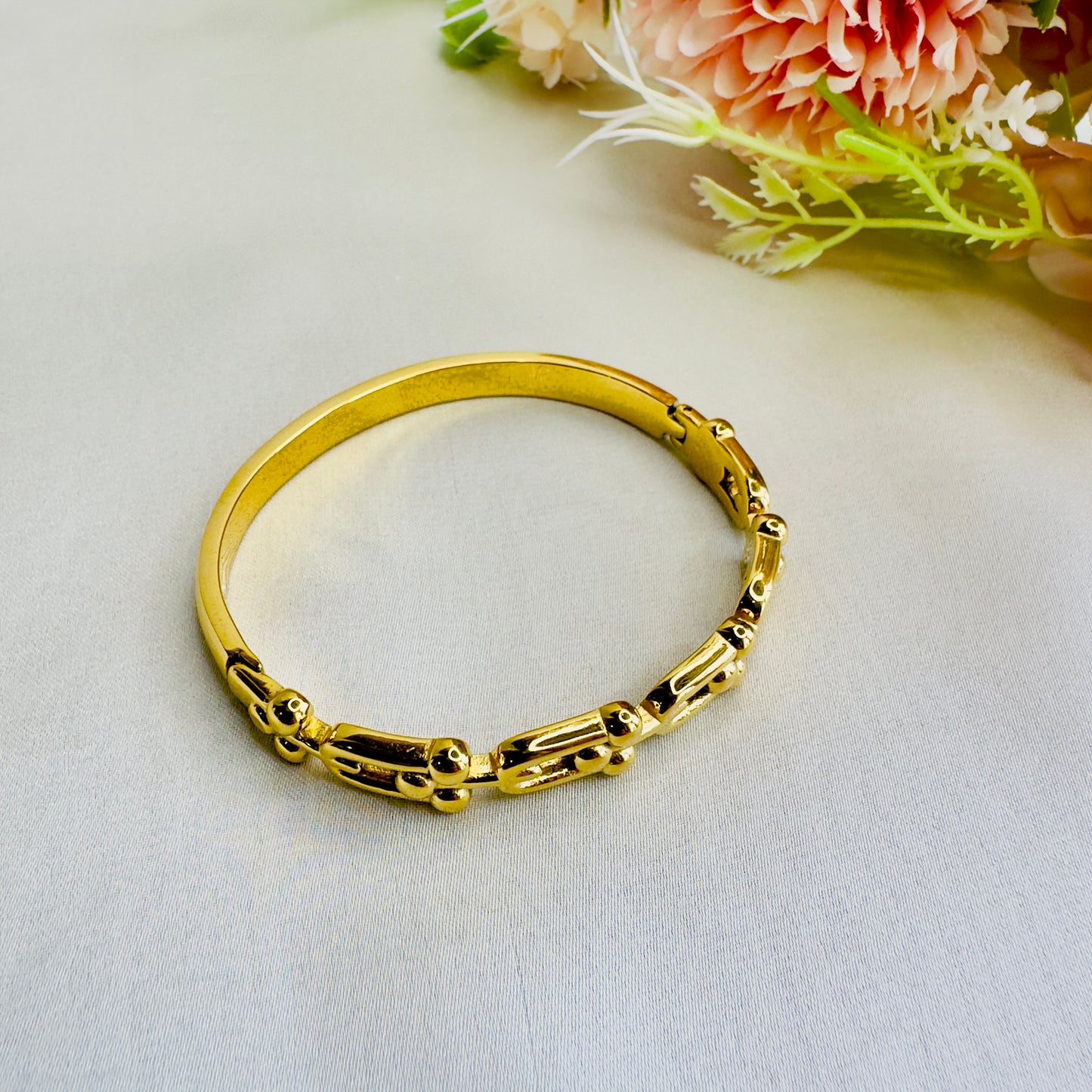 Stainless Steel Interlocked Bracelet