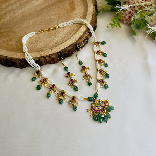 Jadau Eleven Pendant Necklace Set