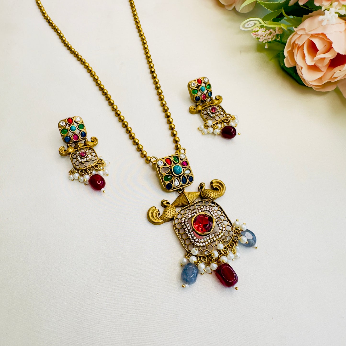Long Apala Polish Chain Pendant with earrings