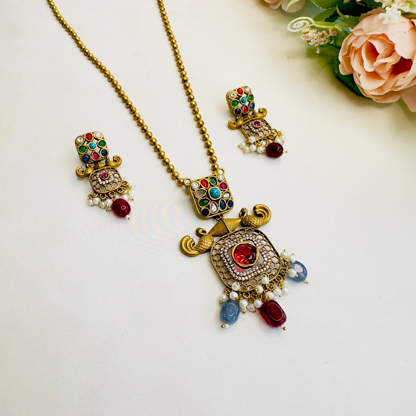 Long Apala Polish Chain Pendant with earrings
