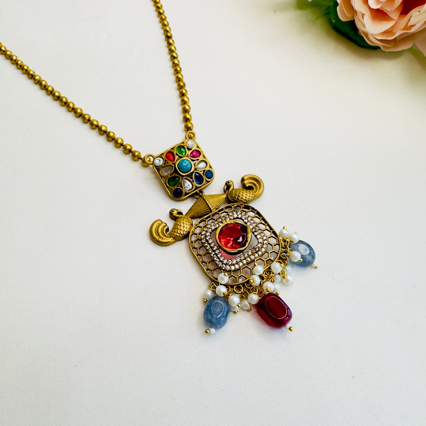 Long Apala Polish Chain Pendant with earrings