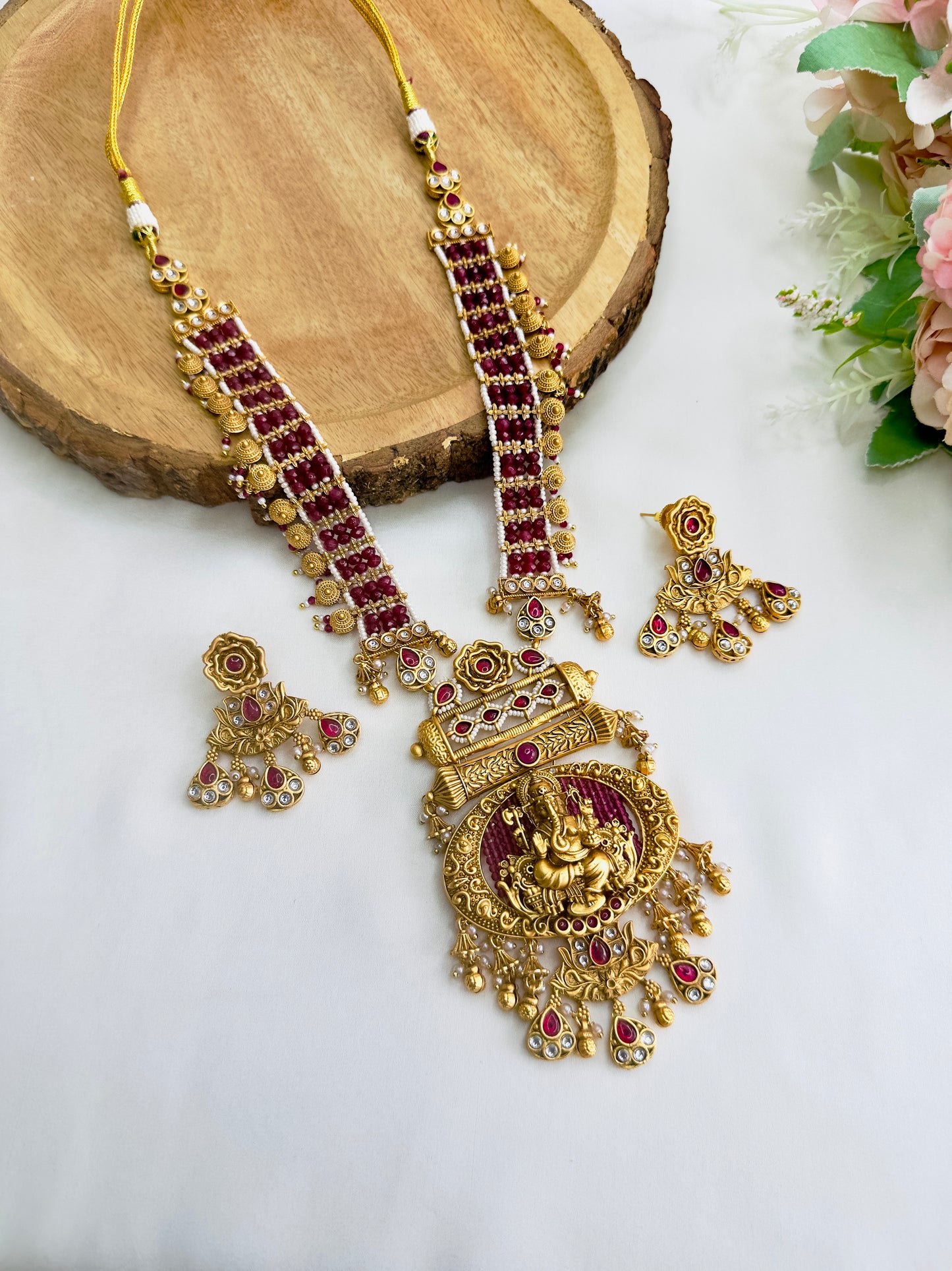 Ganapati Motif Hydro Piyoyee Necklace Set