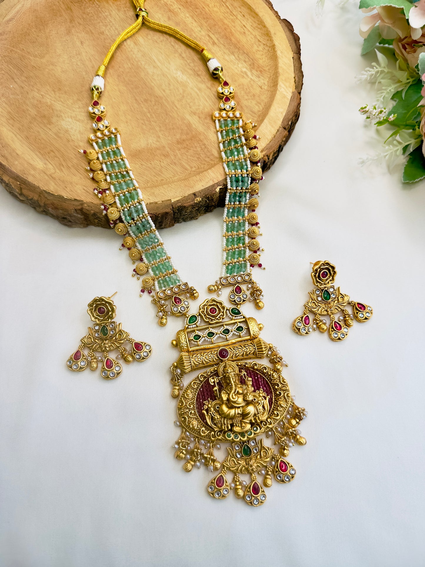 Ganapati Motif Hydro Piyoyee Necklace Set