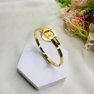 Tarnish Free Brand Inspired Bracelet