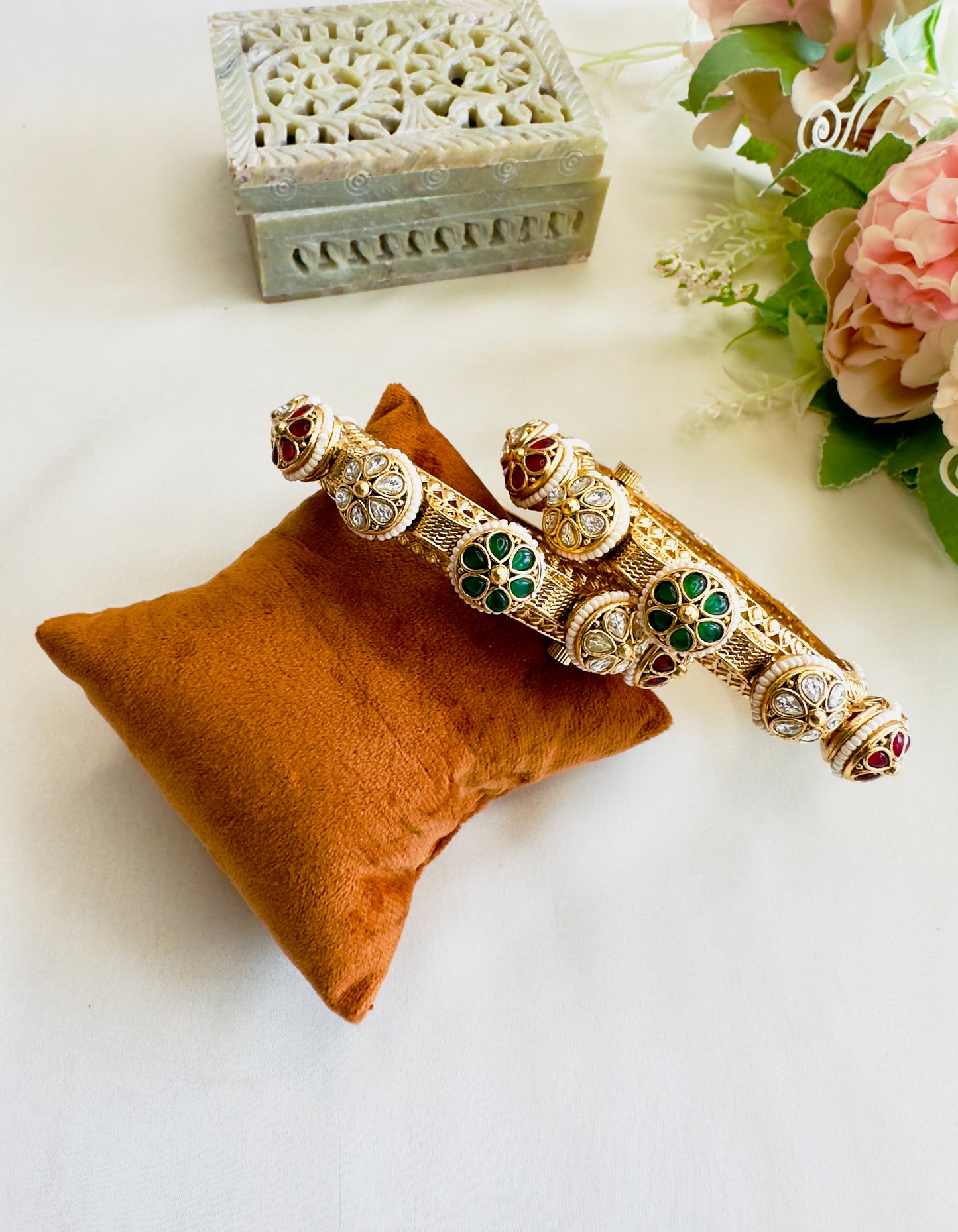 Multicolor Pacheli pattern bangles