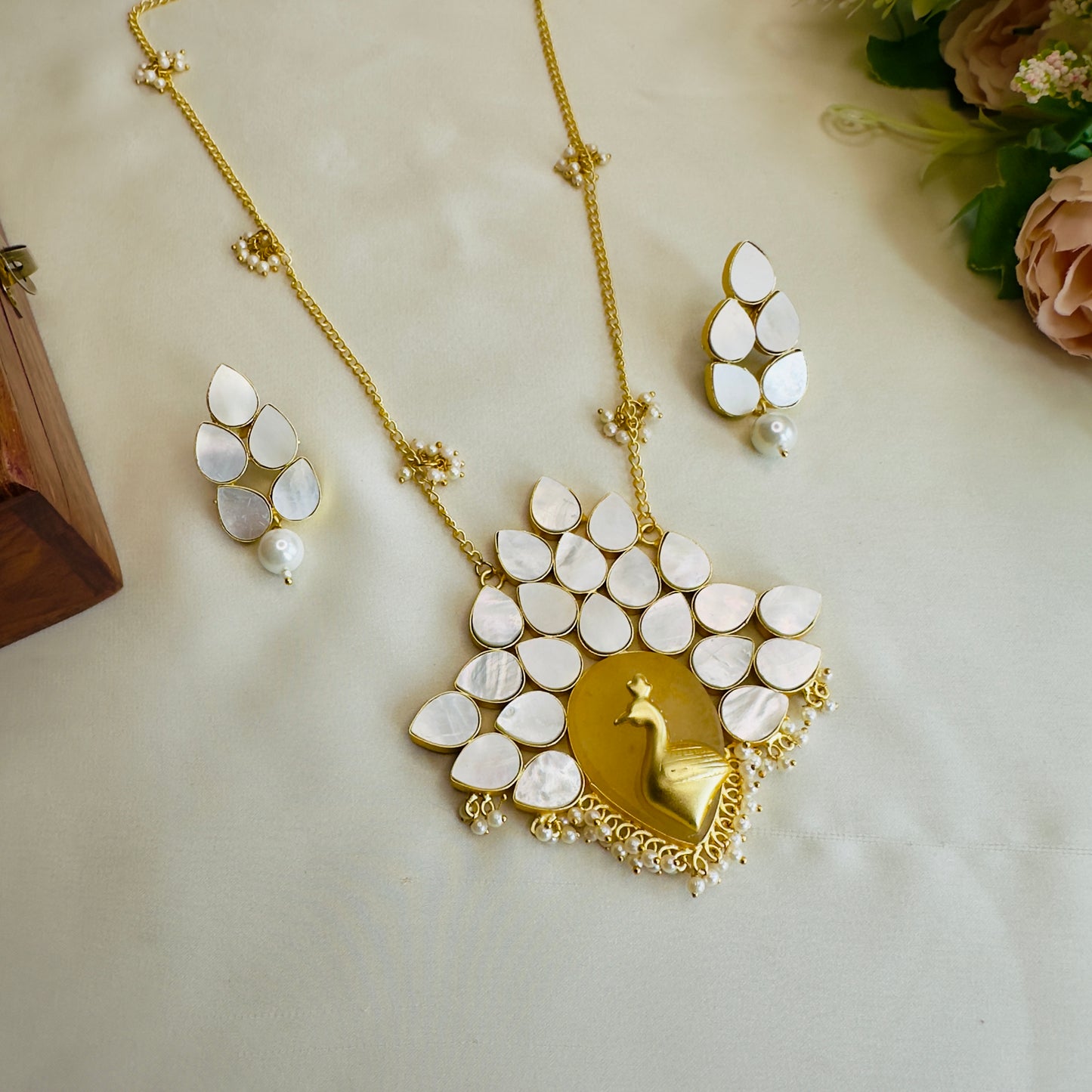 MOP Peacock Long chain pendant