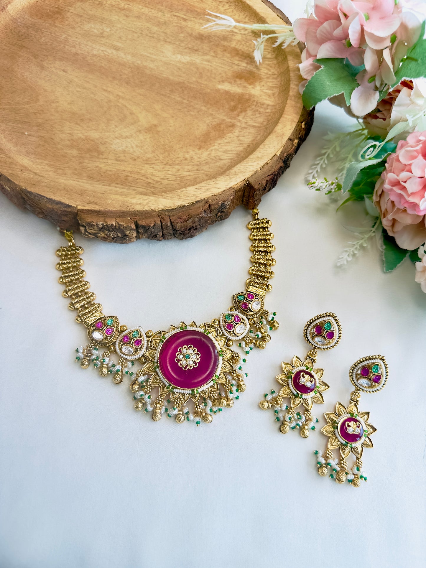 Colorful Center Stone Necklace Set