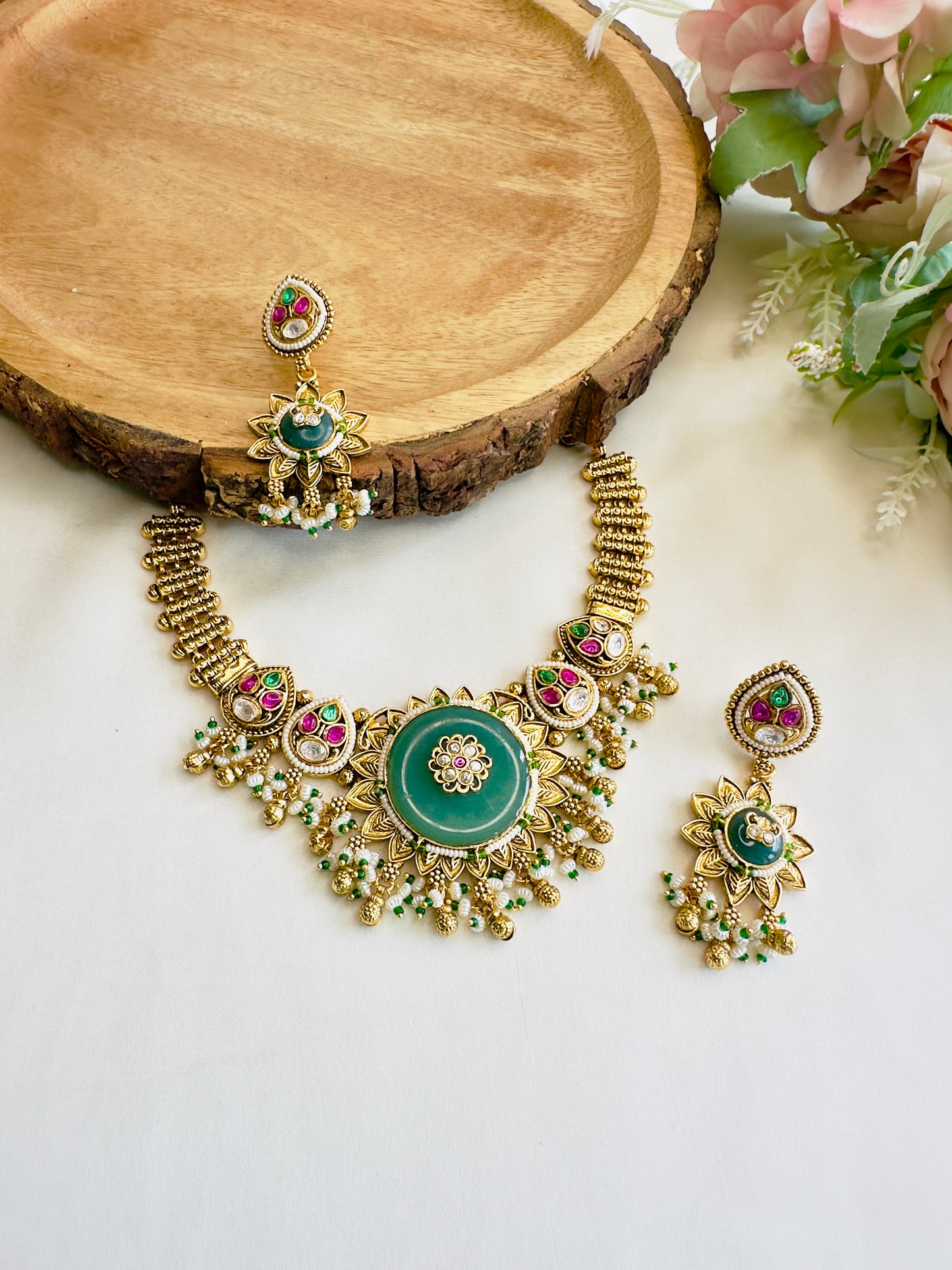 Colorful Center Stone Necklace Set