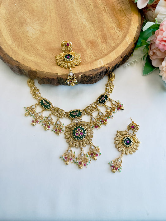 heritage short Necklace Set
