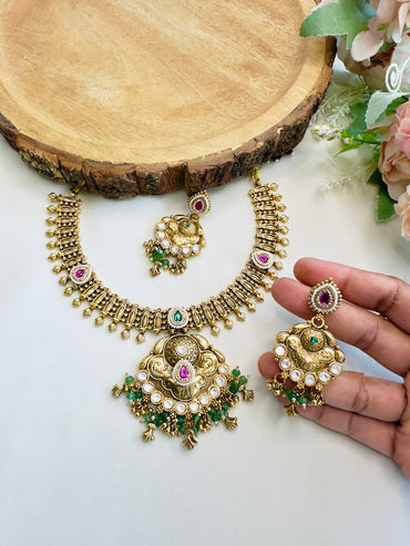 Rajwadi Center Pendent Necklace Set
