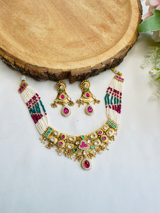 Big Pendant Rajwadi Short Necklace