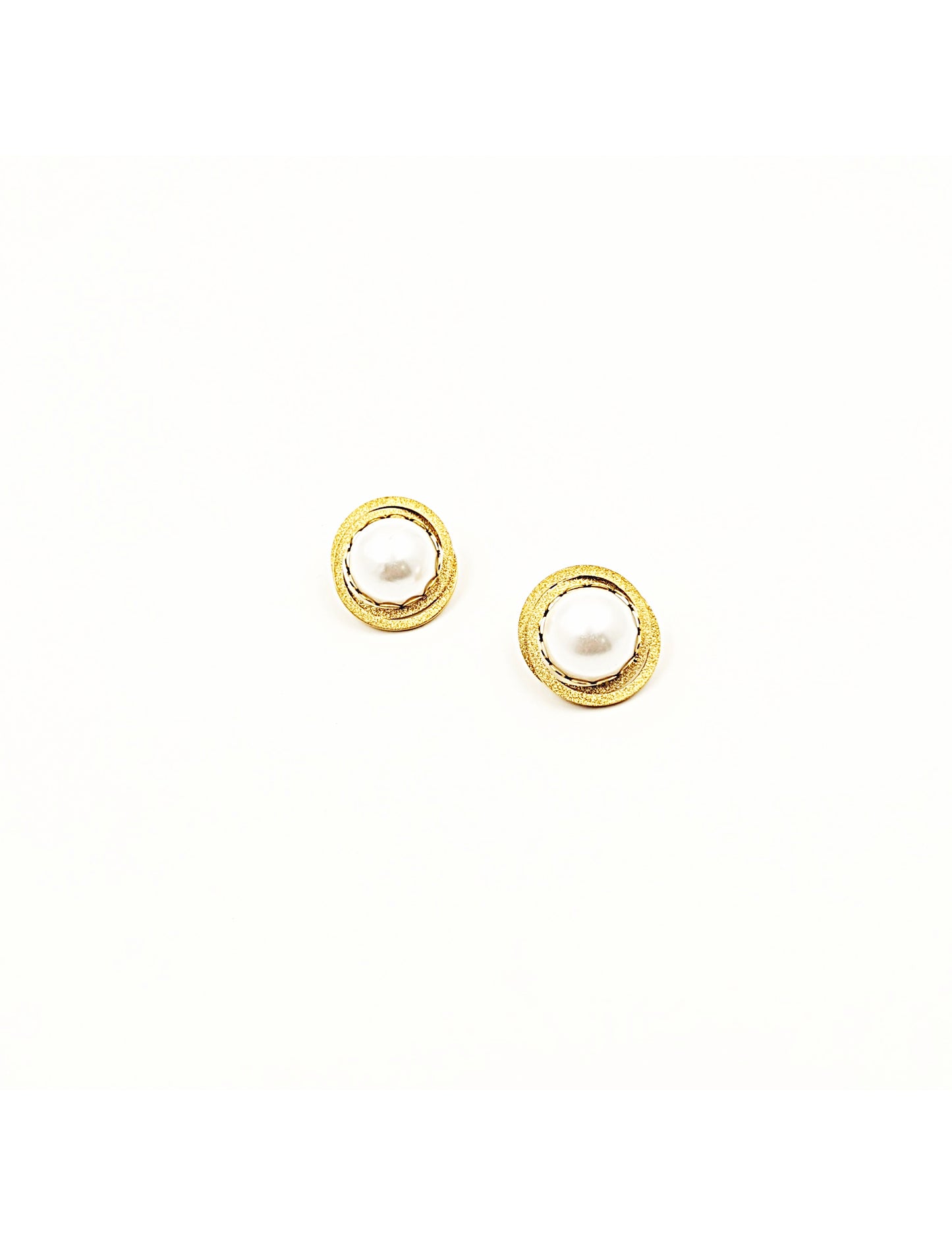 Golden Pearl Stud Earring