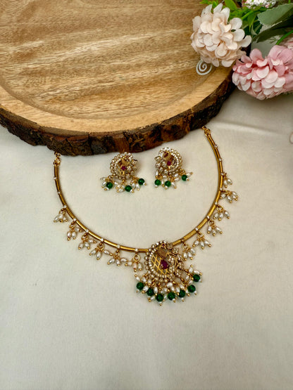Peacock Design AD Pearl Hasli Set