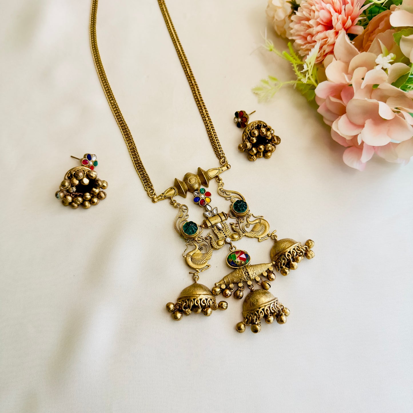 Kundan Semi precious stone necklace